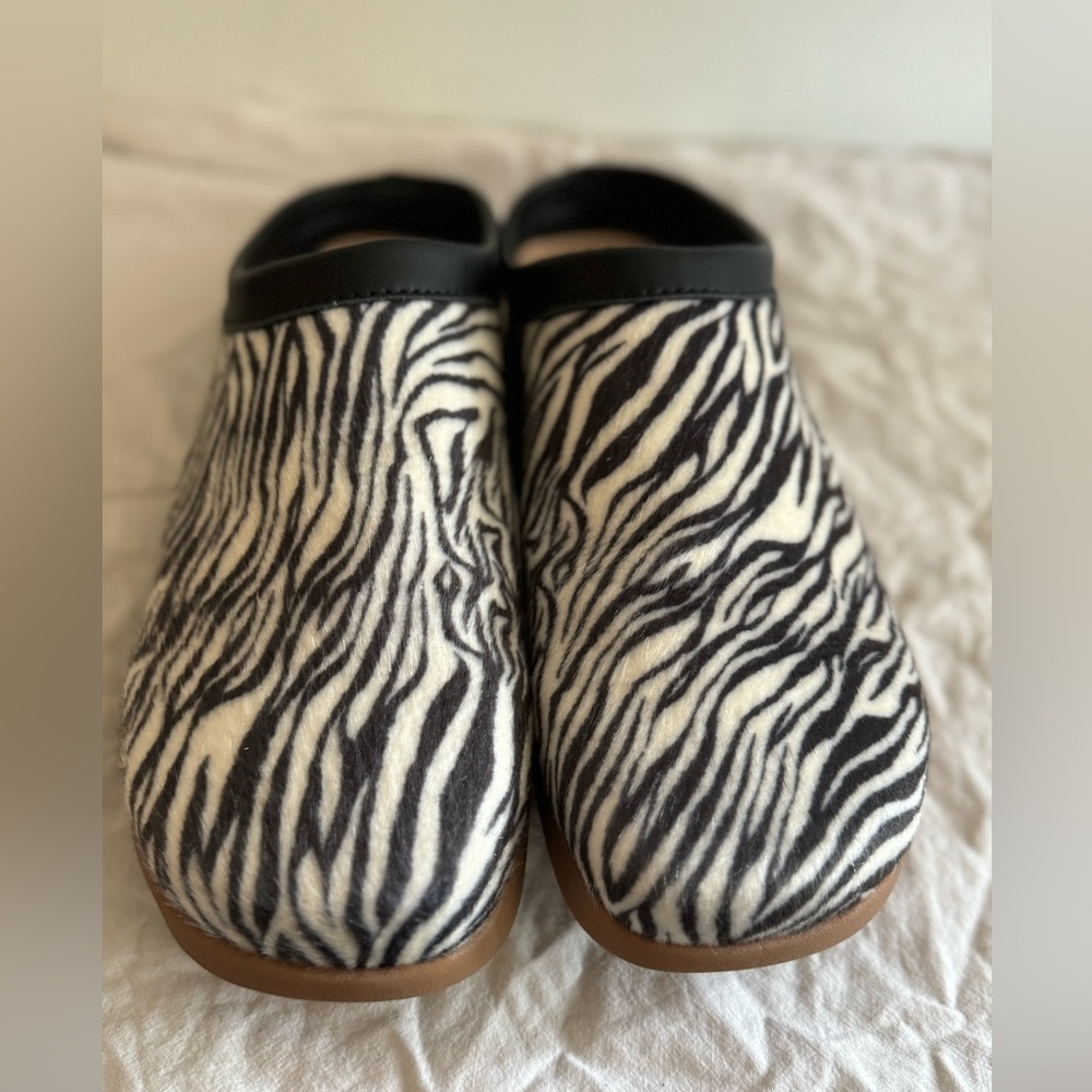 Yogi Footwear Zebra Animal Print Mule US 11 -Negative Heel - Mens - New